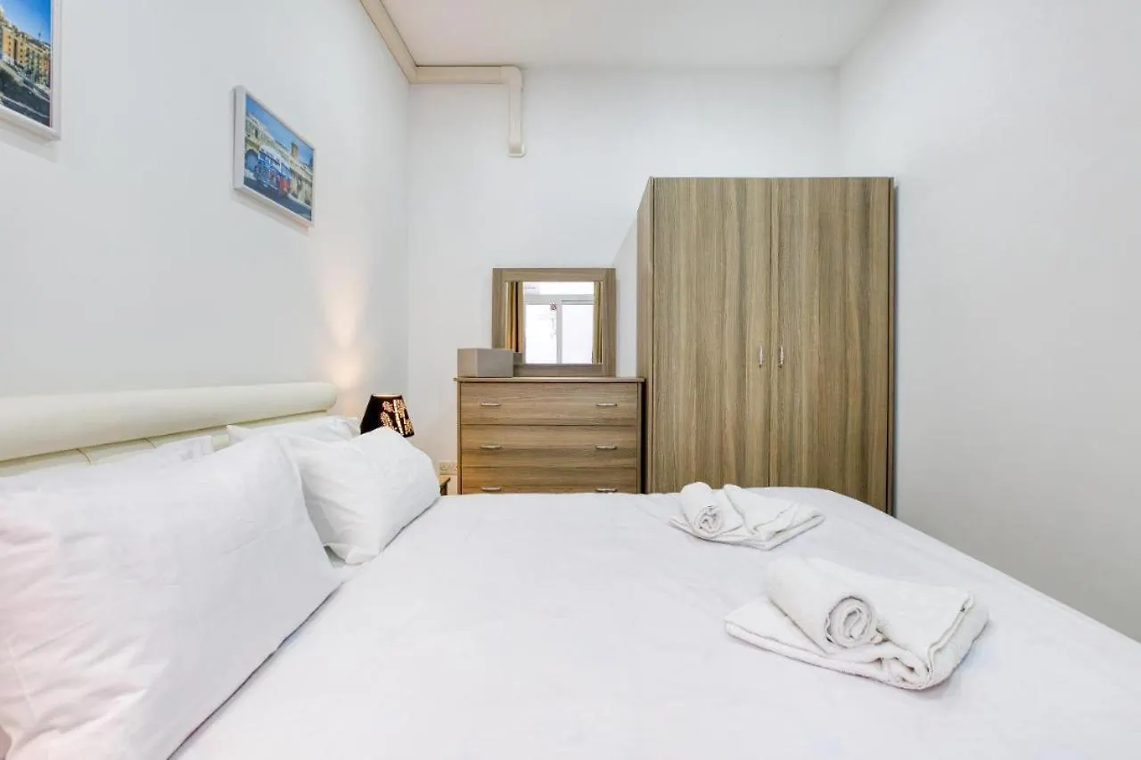 R1 Nr Retreat Apartment Gzira Homestay