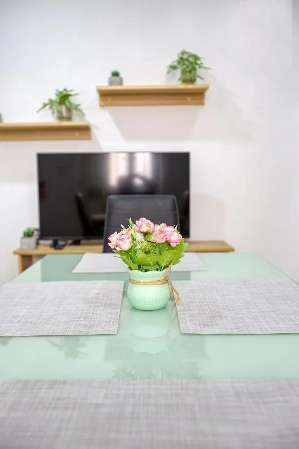 R1 Nr Retreat Apartment Gzira 0*,